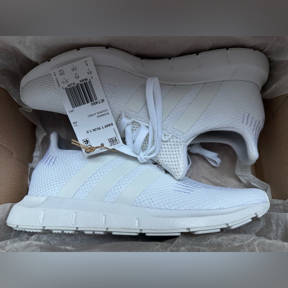 Adidas Swift Run Shoes White and Gold - Picture 3 of 9